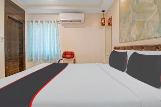 Collection O Halcyon SS Grand - Dhundgol - 6