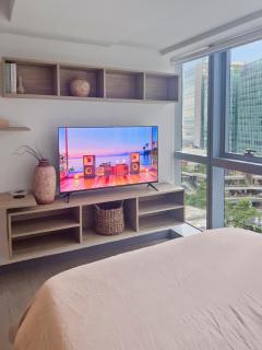 Modern 1BR BGC Uptown View - Manila - 5