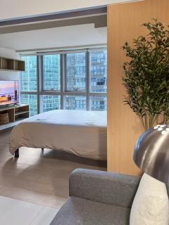 Modern 1BR BGC Uptown View - Manila - 3