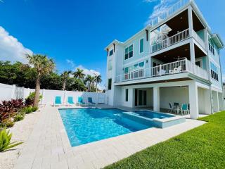Luxurious 4BR pool home on Longboat Key Steps to the beach Longboat Dream - Longboat Key - 0