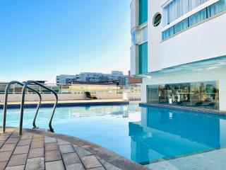 APÊ COM PISCINA NO LE GRAND PARC, PRAIA A 5min - 1