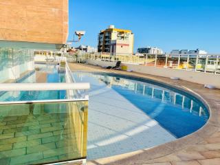 APÊ COM PISCINA NO LE GRAND PARC, PRAIA A 5min - 6