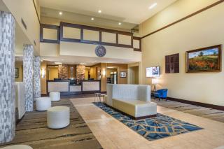 Best Western PLUS University Park Inn & Suites - 4