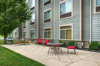 Best Western PLUS University Park Inn & Suites - 1