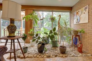 Spacious and Updated Farmhouse in Yellow Springs - Fairborn - 2