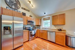 Private Community Beach Family Conway Retreat! - Conway - 2