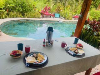 Macaw Villa - Riverfront With A Pool - Uvita - 4