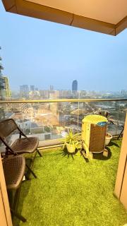 High Rise Royal Luxury 2 BHK with Private Patio - Gurgaon - 2