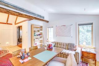 9 Mi to Dtwn Hudson Pet-Friendly Home with Pool - 5
