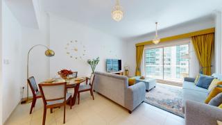 Vacationer Holiday Homes I Premium 1 Bedroom I Canal View I Business Bay I Free Gym, Pool, Parking & Wi-Fi - 4
