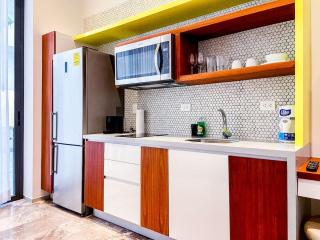 Prime Location 2BR Steps from the Beach and the 5th Avenue - 6
