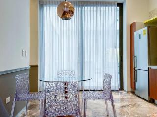 Prime Location 2BR Steps from the Beach and the 5th Avenue - Playa del Carmen - 2