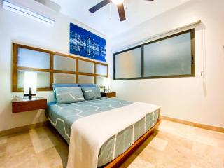 City Gem and Shared Luxury 2BR Home next to the 5th Avenue - 4