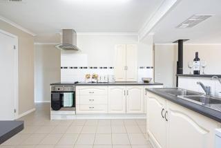 Villa Scalzi - 4-Bed Getaway with Free Wine - Lyndoch - 0