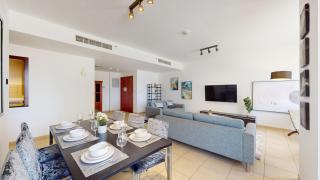 Vacationer I Royale 3 Bedroom I Steps to JBR Beach I Jumeirah I Free Gym, Pool, Parking & Wi-Fi - 8