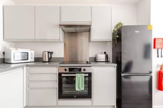 Urban Oasis by LVP Apartments - 1-Bed City Escape with Sofa Bed - Perfect for Business & Leisure - Liverpool - 5