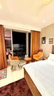 12thFloor High Rise Studio Luxe Vibe Private Patio - Gurgaon - 6