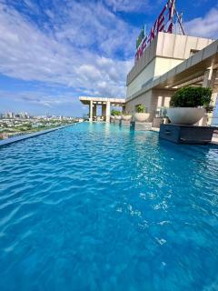 12thFloor High Rise Studio Luxe Vibe Private Patio - Gurgaon - 2
