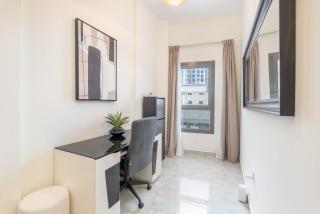 StayShort - JVC Apartment that Sleeps 4 with a Great Pool - 1