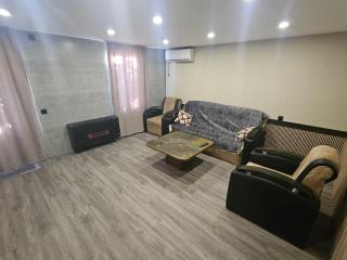 George House - 8