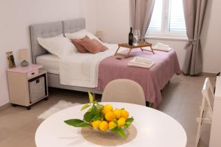 Pupi Studio Apartment Trogir - Trogir - 0