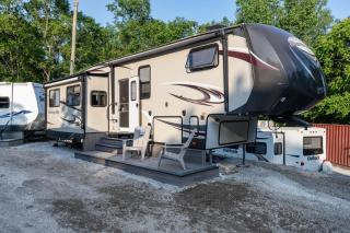Luxury Camper in Dunes Grill Fire Pit - Gary - 9