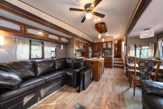 Luxury Camper in Dunes Grill Fire Pit - Gary - 3