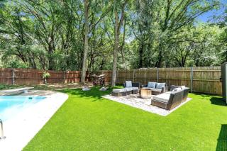 Stylish Flower Mound Home with Private Pool home - Flower Mound - 4
