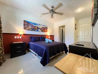 Promo-2BR-Luxe Dept-1 Min Walk to Beach-Sleeps 6 - Mazatlán - 5