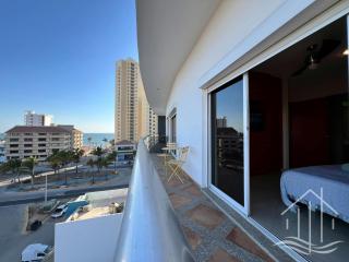 Promo-1BR-Pool-Beachfront-OXXO-Views-Sleeps 4 - Mazatlán - 0