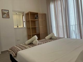 Modern Sliema Stay - Walk to Shops & Qui-Si-Sana Promenade - Sliema - 7