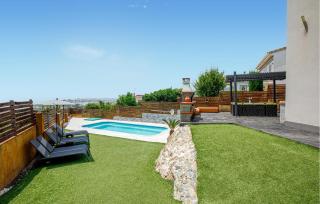 Pet Friendly Home In Santa Susanna - Santa Susanna - 9