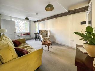 The Knights Apartment, Eastbridge Hospital - Canterbury - 9