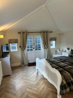 Historic Retreat Near To Mersea Island - Peldon - 1