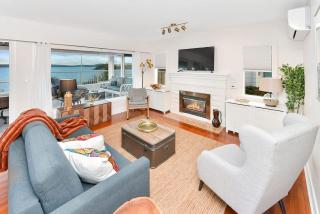 The Beach House Suite - 8