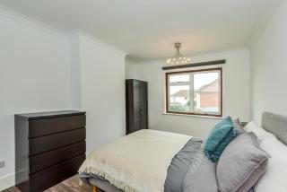 3 bed home by the sea - - 8