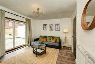 3 bed home by the sea - - 1