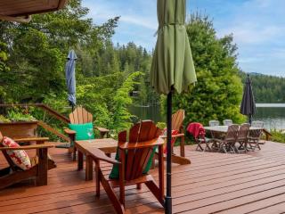 North Lake Waterfront Home - Egmont - 4