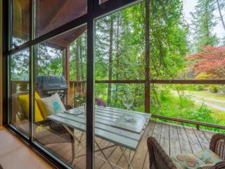 The Lakeside Cottage - Gibsons - 3