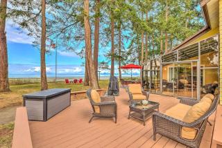 Kye Bay Beach House - Comox - 0