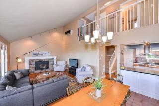 Kye Bay Beach House - Comox - 2