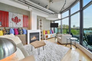 Harbourview Executive Condo - Victoria - 0