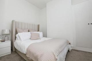 Morden 2BR Apt with city views - Manchester - 2