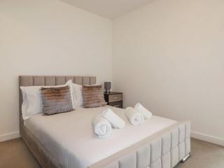Morden 2BR Apt with city views - Manchester - 1