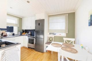 Apartment with balcony and free parking - Kristiansand - 6