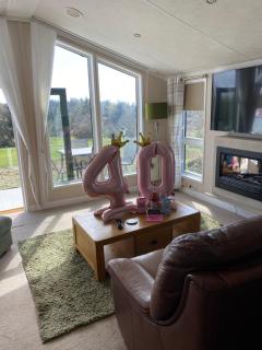 Hot Tub Lodge with Panoramic Views & Free Golf - Swarland - 9