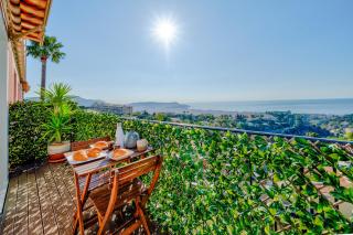 Panoramic sea view of the French Riviera, Parking - Nice - 0