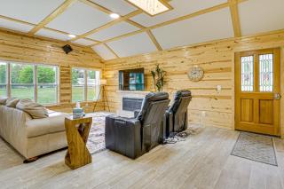 Walk to Shay Lake Updated Home with Water View! - - 0