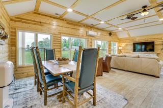Walk to Shay Lake Updated Home with Water View! - - 2