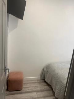 Fully Furbished Entire Flat 2 - Woolwich - 8